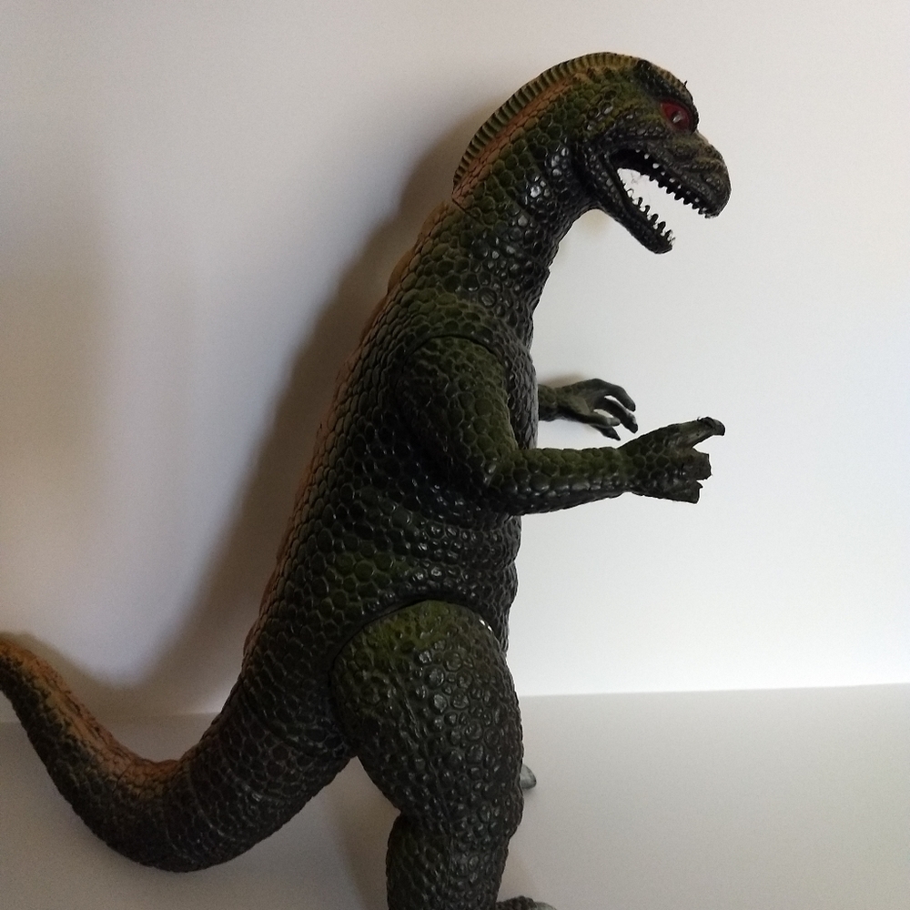 1986 made in China Godzilla 14in